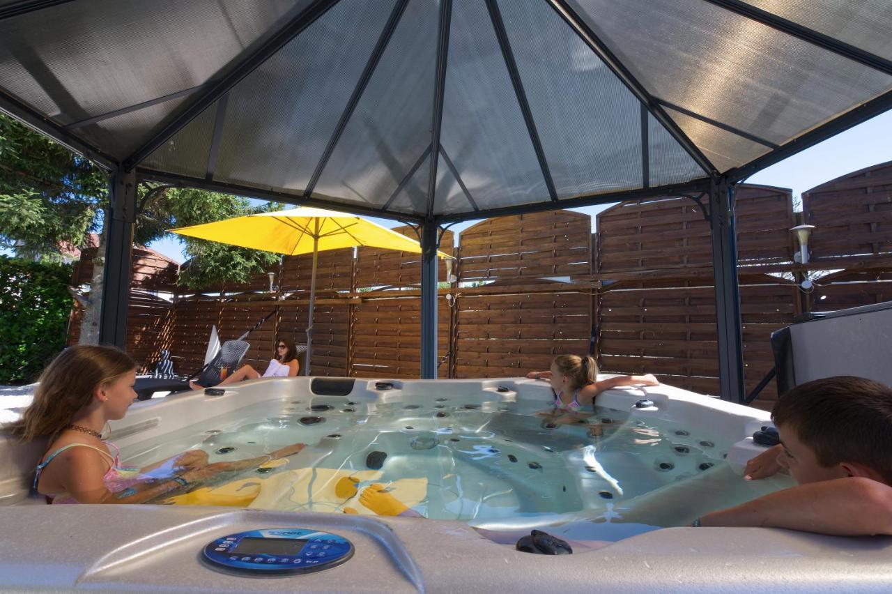 Logis Hotel Centrotel Et Spa Bulles D'Allier Montmarault Exteriör bild