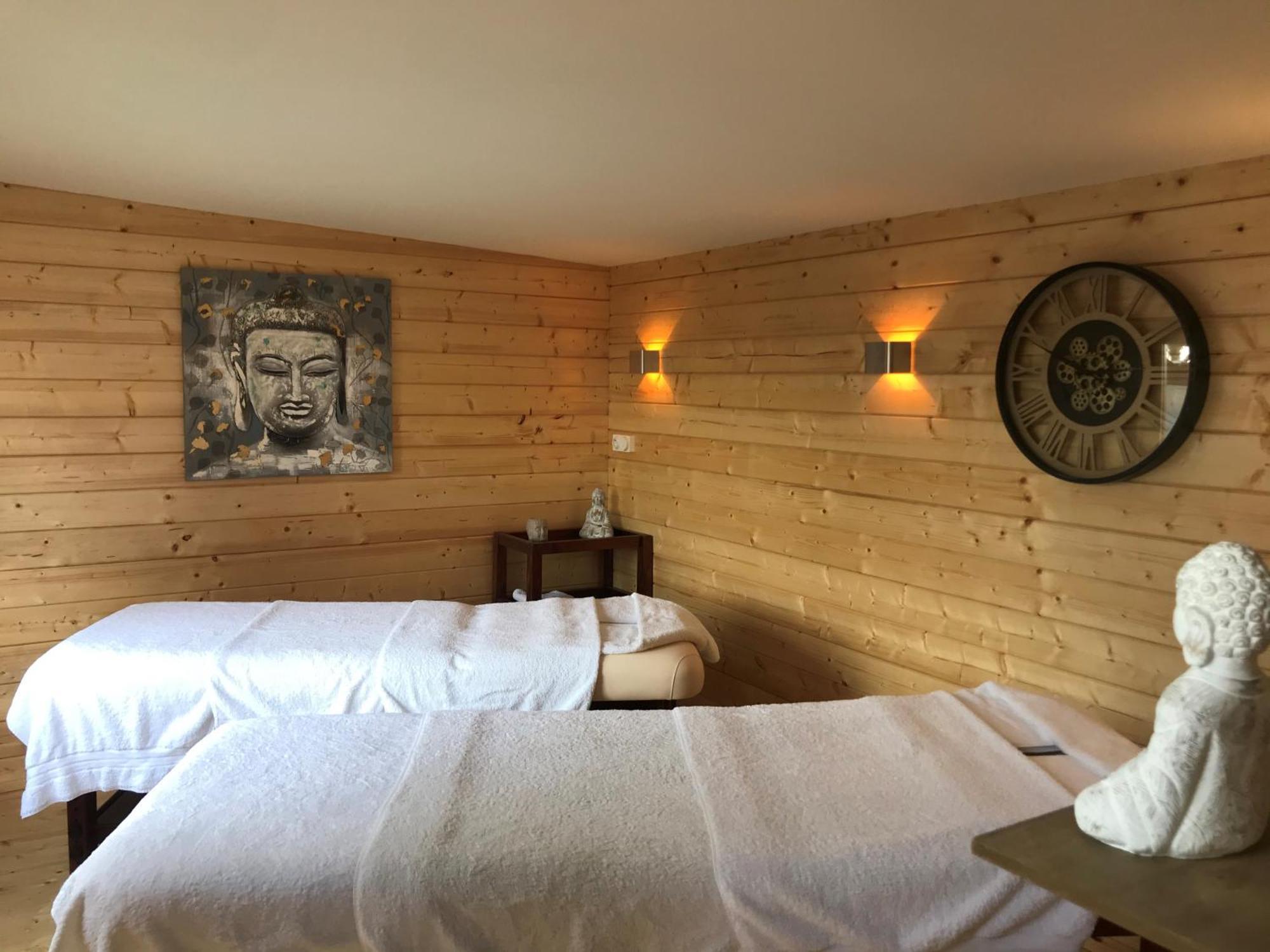 Logis Hotel Centrotel Et Spa Bulles D'Allier Montmarault Exteriör bild