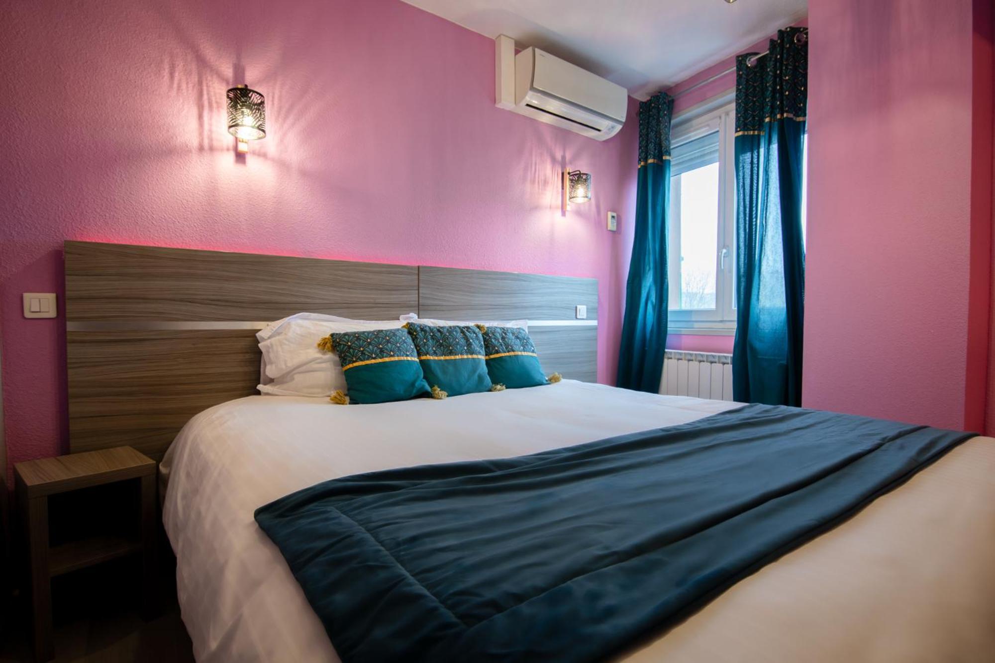 Logis Hotel Centrotel Et Spa Bulles D'Allier Montmarault Exteriör bild