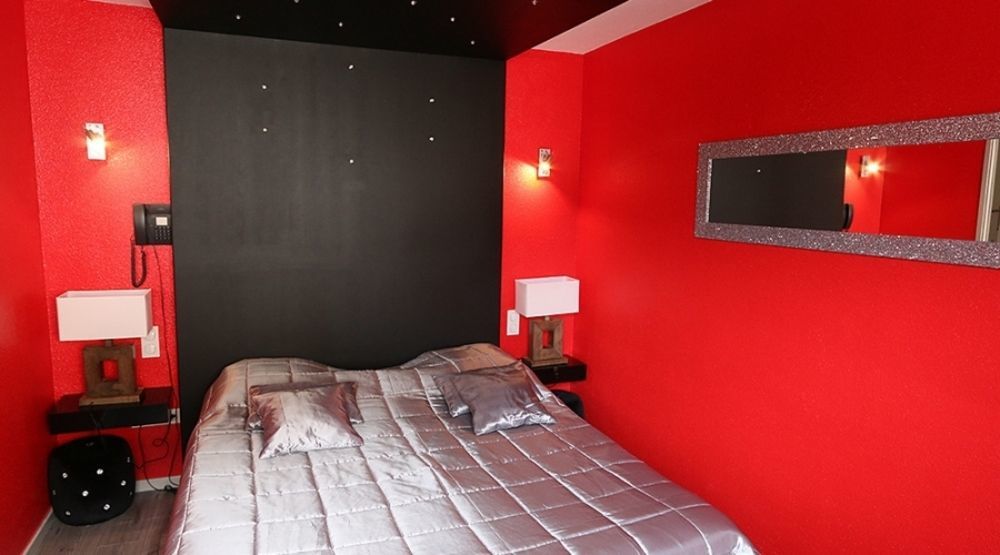 Logis Hotel Centrotel Et Spa Bulles D'Allier Montmarault Exteriör bild